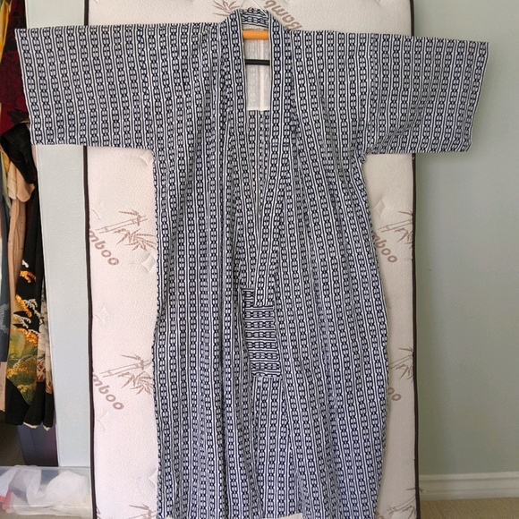 Vintage men's Cotton Yukata in indigo print - Picture 1 of 4